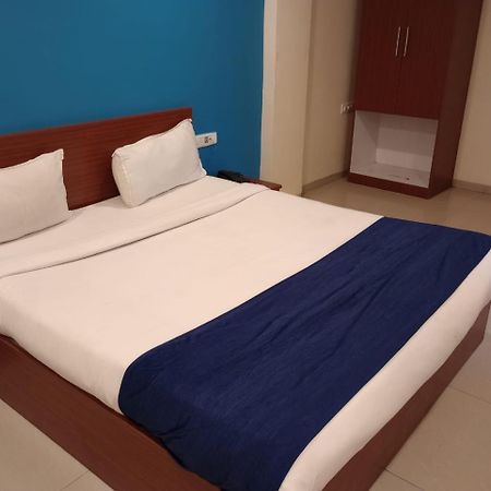 Hotel Aura Inn Indore Exterior foto
